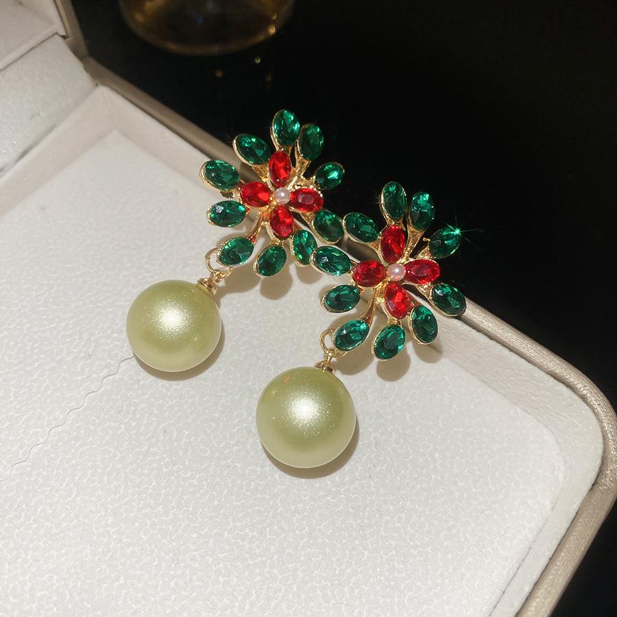 Emerald diamond leaf fringed earrings light luxury stud earrings women's European and American earrings