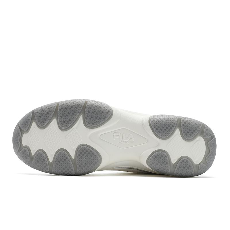 Fila FOUNTAIN Shoes Slip Resistant, Abrasion Resistant, Breathable, Coverage, Balance, Lightweight Low Top F12M531105FCM