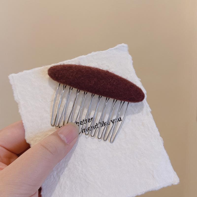 Retro Korean Oval Hair Comb & Wispy Bang Clips - Autumn/Winter Styles
