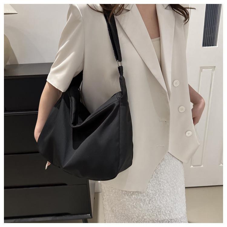 Korean Style Casual Lazy Wind Bag 2024 New Simple Large Capacity Canvas Bag Solid Color Single Shoulder Diagonal Female Bag