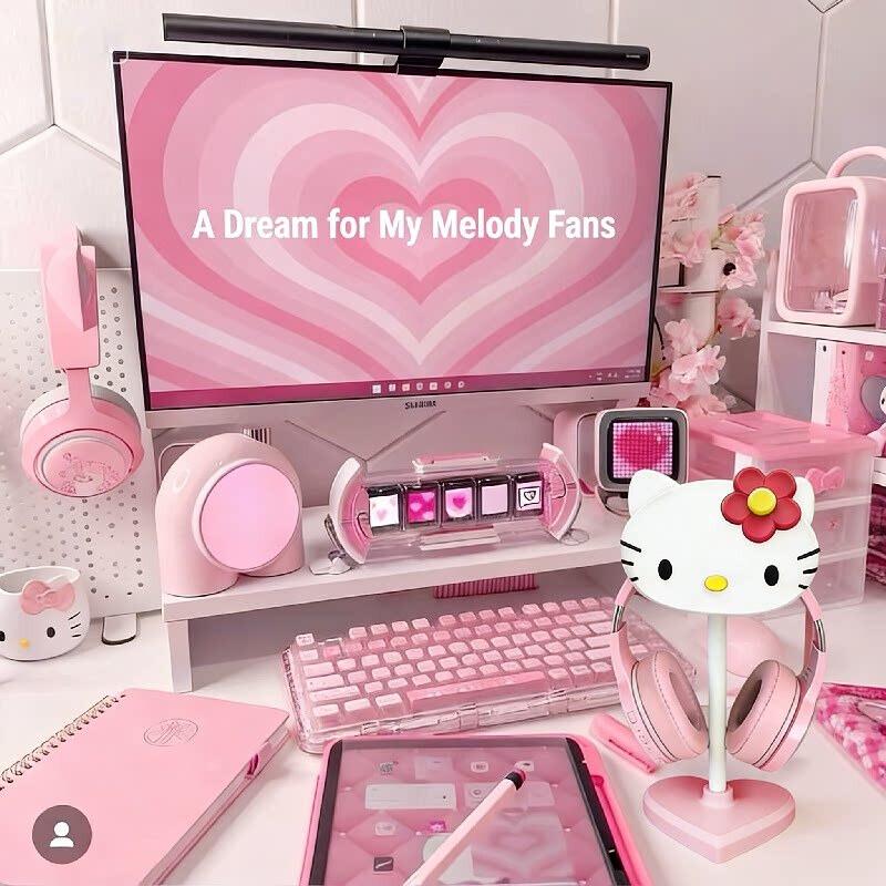 Hello Kitty Rosa Kopfhörerständer mit Herzbasis