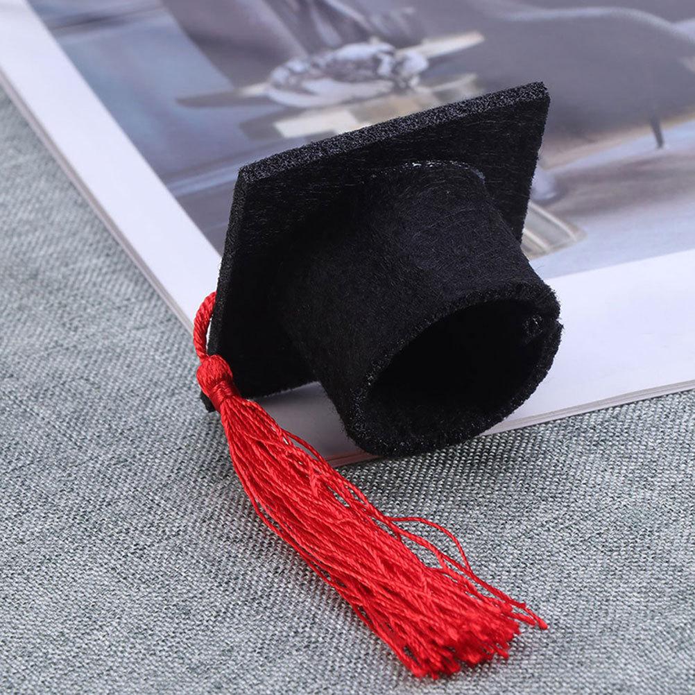 24Pcs Mini Graduation Hats with Tassel Red Felt DIY Cupcake Toppers for Class of 2025 Party Favors Bottle Top Decor Wine