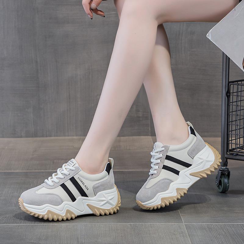 2025 Four Seasons Versatile Retro Wind Soft Sole Casual Shoes Platform Women's Shoes Leather Surface Comfortable Soft Surface