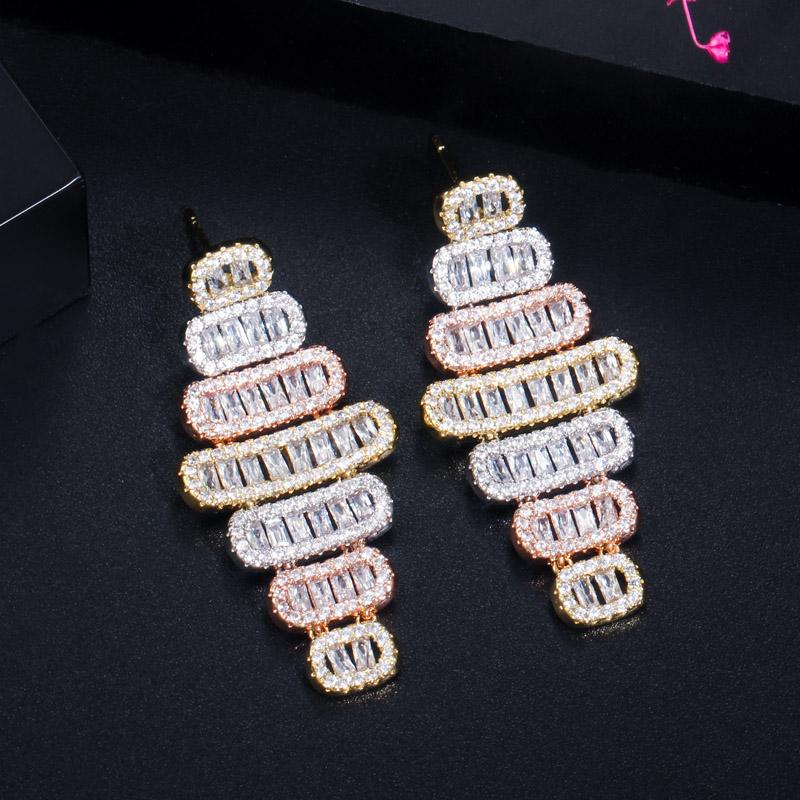 

Трехцветные серьги-гвоздики золотого цвета WWJ высшего качества с кубическим цирконием разноцветный