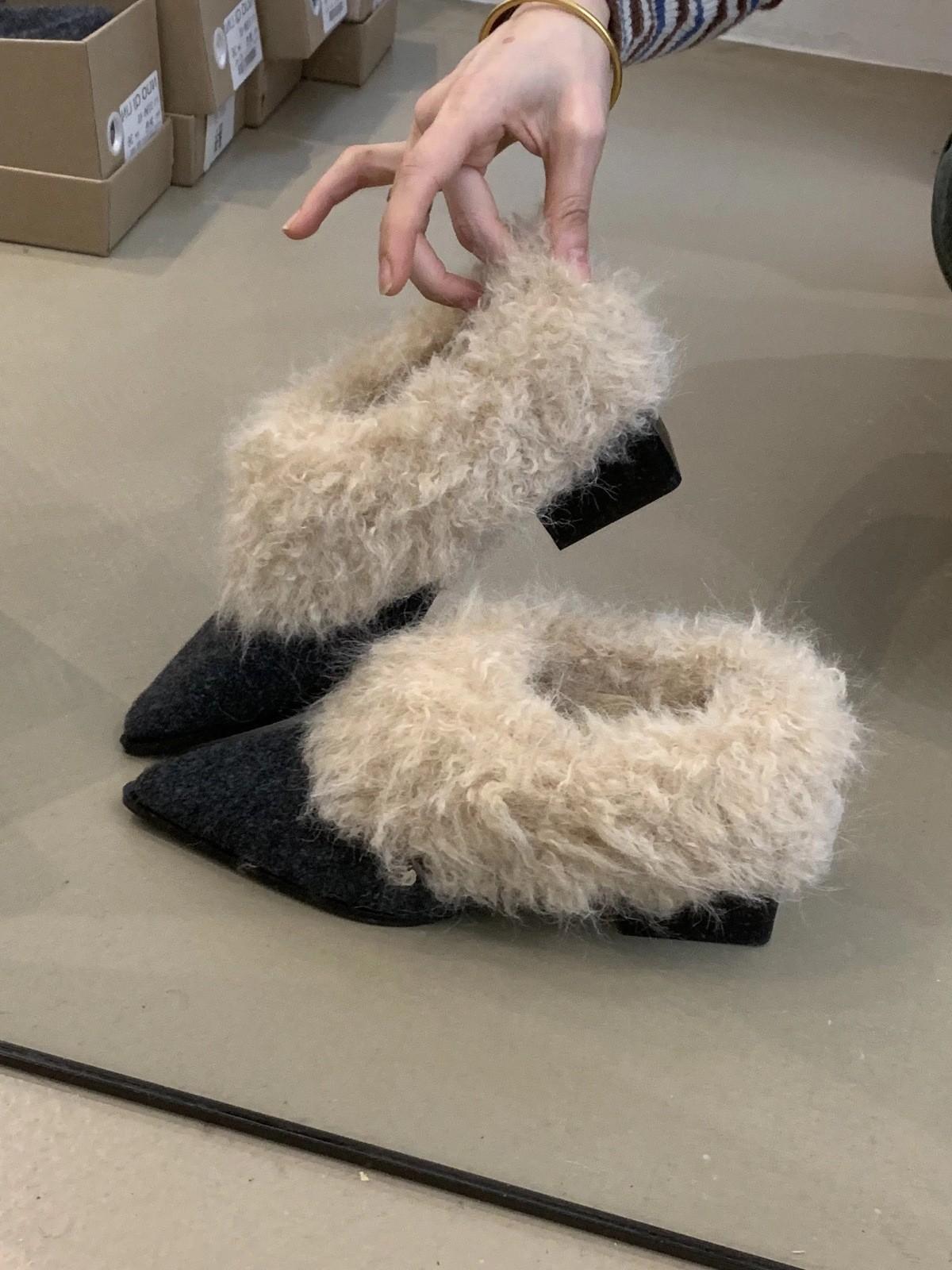 

Pointed hairy single shoes women s thick heel plush warm small leather shoes autumn and winter Mary Jane shoes cotton shoes 39 сірий колір