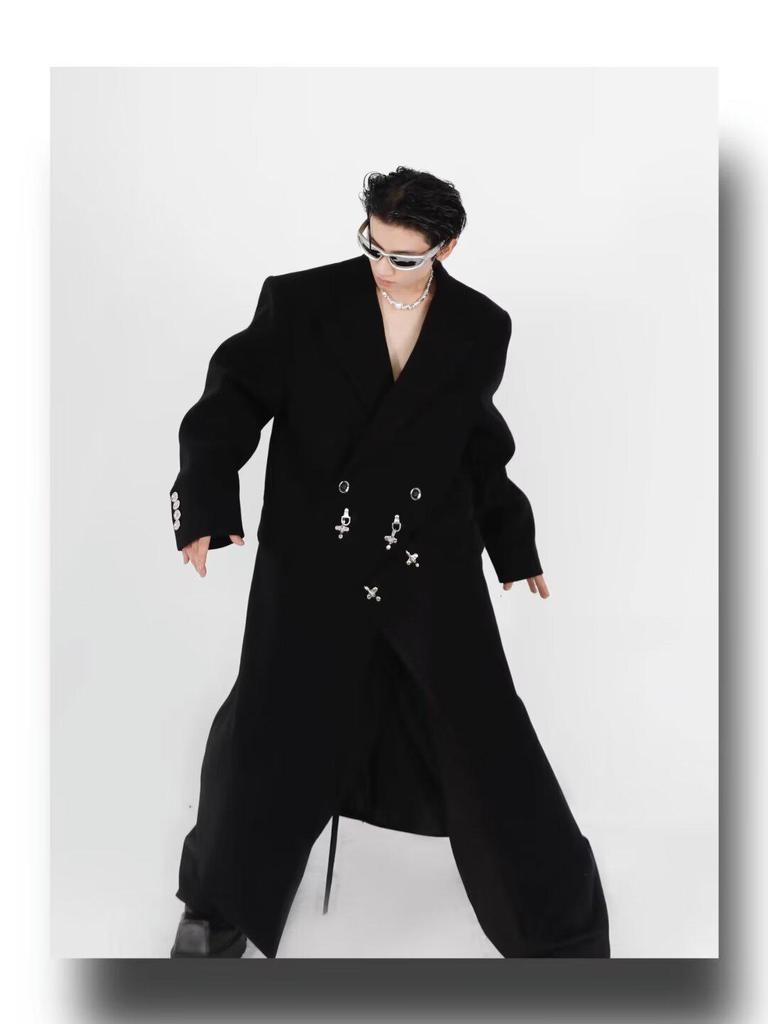2025 Autumn Men's Plus Size Loose Wool Trench Coat with British Metal Detailing - Trendy Hong Kong Style