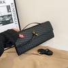 Single-shoulder Baguette Bag, A Niche and High-end Horizontal Hand-held Evening Bag, A Versatile and Elegant Crossbody Bag Casually