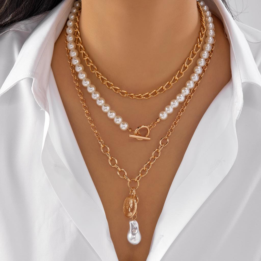 Vintage Punk Gold Plated Imitation Pearl Portrait Coin Pendant Necklace for Women Multilayer Evil Eye Palm Choker Party Jewelry