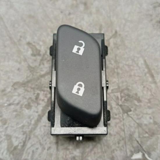 Regal Door Lock Switch Button for 14-17 Models (22899701/04)