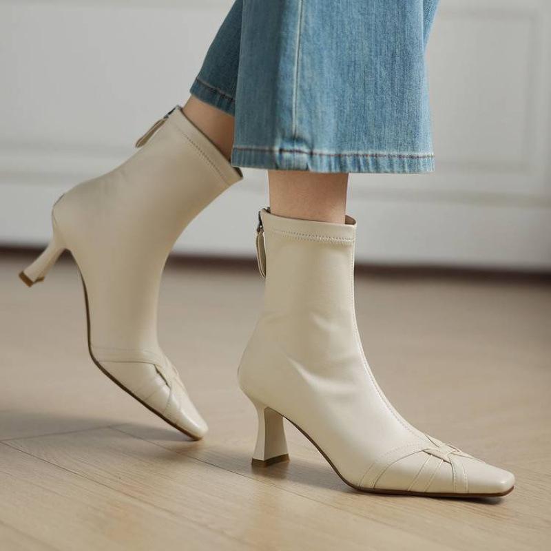 Autumn and winter medium heel leather large size women's boots thin heel square head rear zipper cowhide fashion boots new soft-soled medium boots