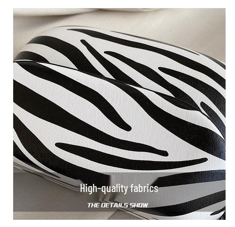 Korean Retro Saddle Bag 2022: Summer Single Shoulder & Crossbody Bag, Fashionable & Versatile Ladies Mobile Phone Accessory