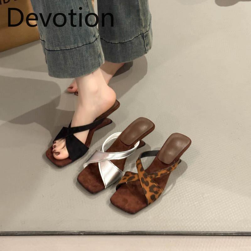 New Square-toed Wedge Heel Half-drag Beach Shoes and One-strap Women's Flip-flops Devotion