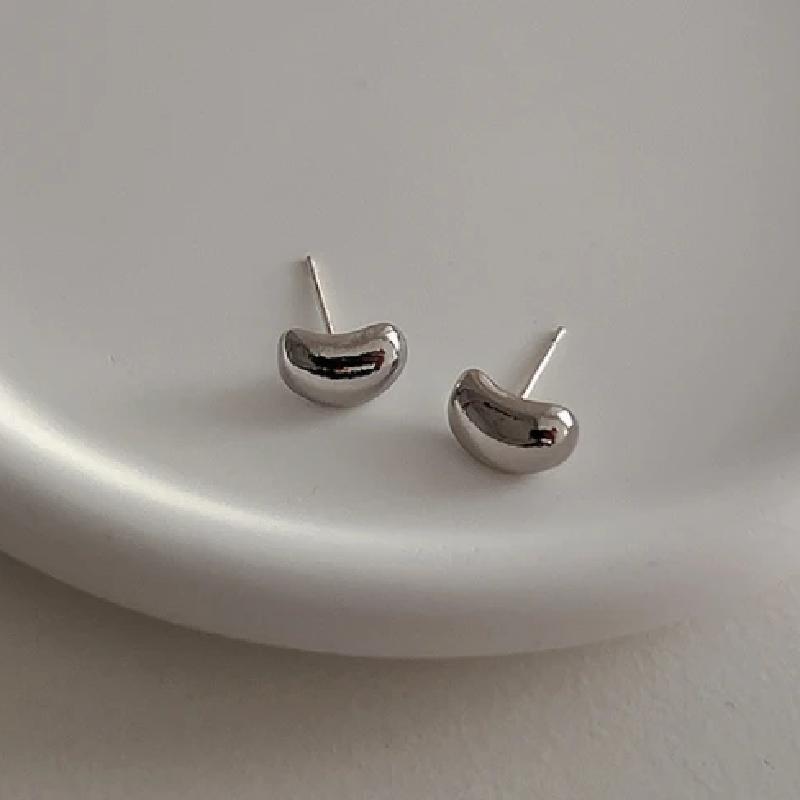 1 para lekko luksusowych, chłodnych, małych, błyszczących, stopowych, pozłacanych, posrebrzanych, geometrycznych, eleganckich kolczyków z temperamentem