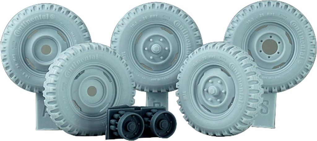 Diff Model 1/35 Scale Modern German Unimog S404 Weight-Deforming Tire Set (for AK Interactive/ICM) Plastic Model Kit Parts DW35157