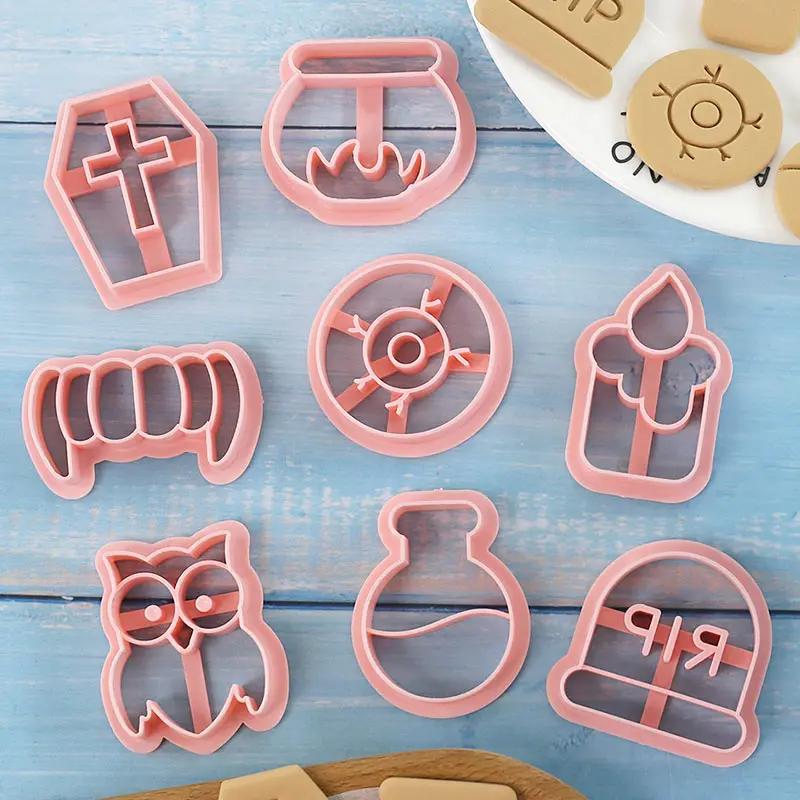 8Pcs Set Cartoon Halloween Biscuit Mould Halloween Cookie Cutting Mold Fondant Cookie Cutters Party Cake Decoration Baking Tools