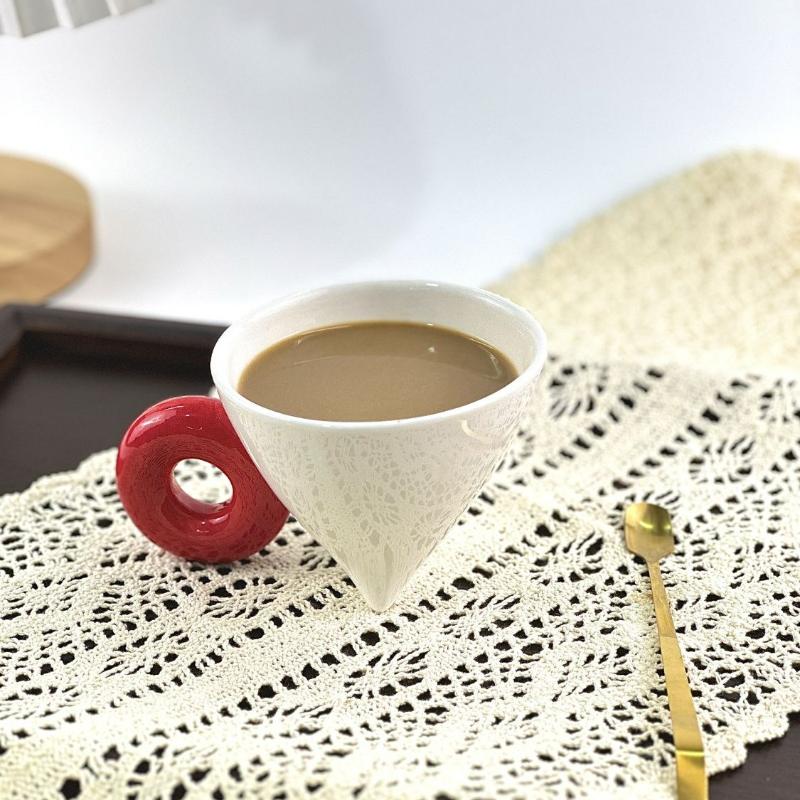 Ceramic Coffee Cup  Pivot Scented Tea Office Light Luxury Water Cup Household Hand Punch Conical  European Style