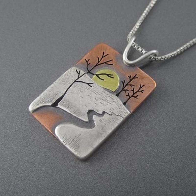 

Necklace Retro Old Tree Flowing Water Dusk Artistic Ladies Artistic Neck Pendant 50CM(Necklace Size)