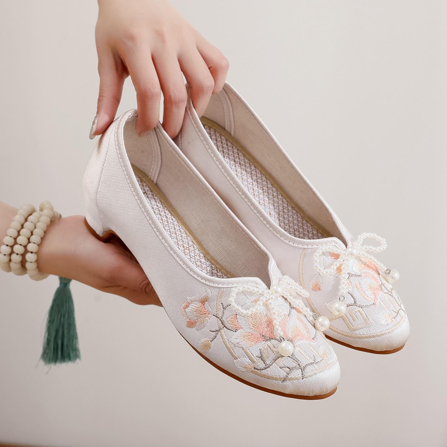 

[Xiangrou] Summer old Beijing antique cloth shoes women s embroidered shoes middle heel cheongsam with shoes Hanfu improved women s shoes 41 рожевий