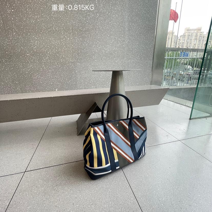 NEW Canva Large Capacity Versatile Women's Pack New Style Mother-child Shoulder Bag Underarm Bucket Bag Stripes