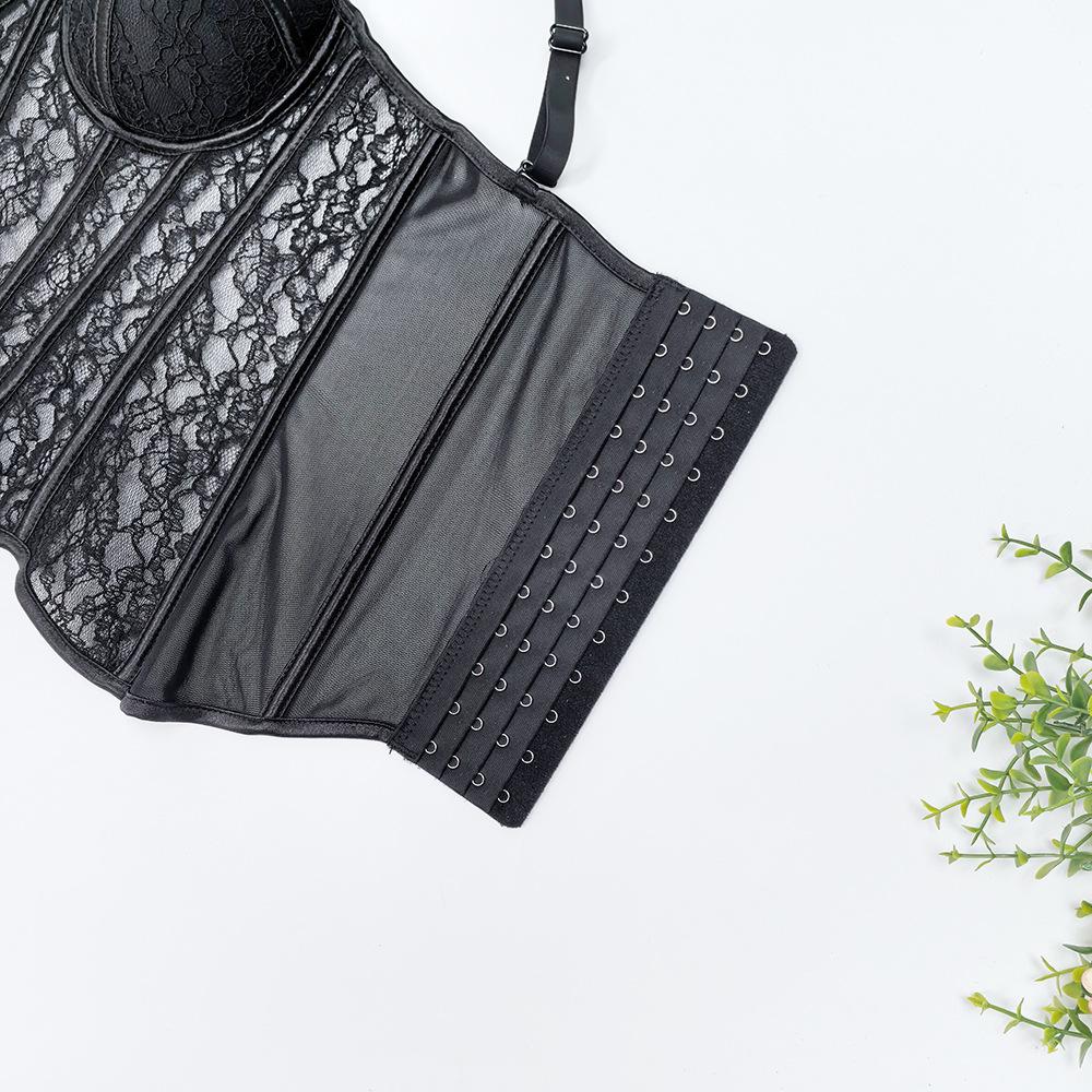 Corsés, ropa de mujer moderna y elegante