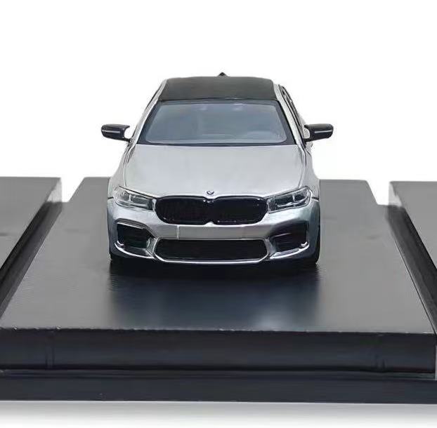 MJ 1:64 BMW M5 F90 6th generation MK6 alloy car model, collectible ornament