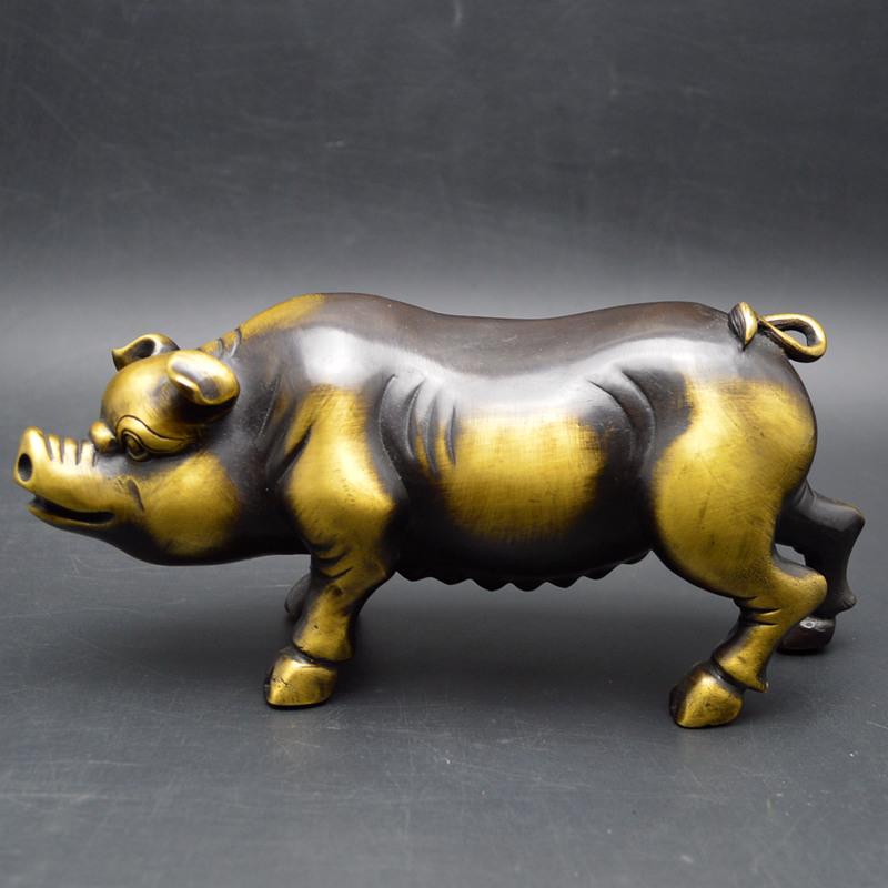 Luxurious Brass Zodiac Pig Figurine: Decorative Ornament for Living Room, Office, or Entrance