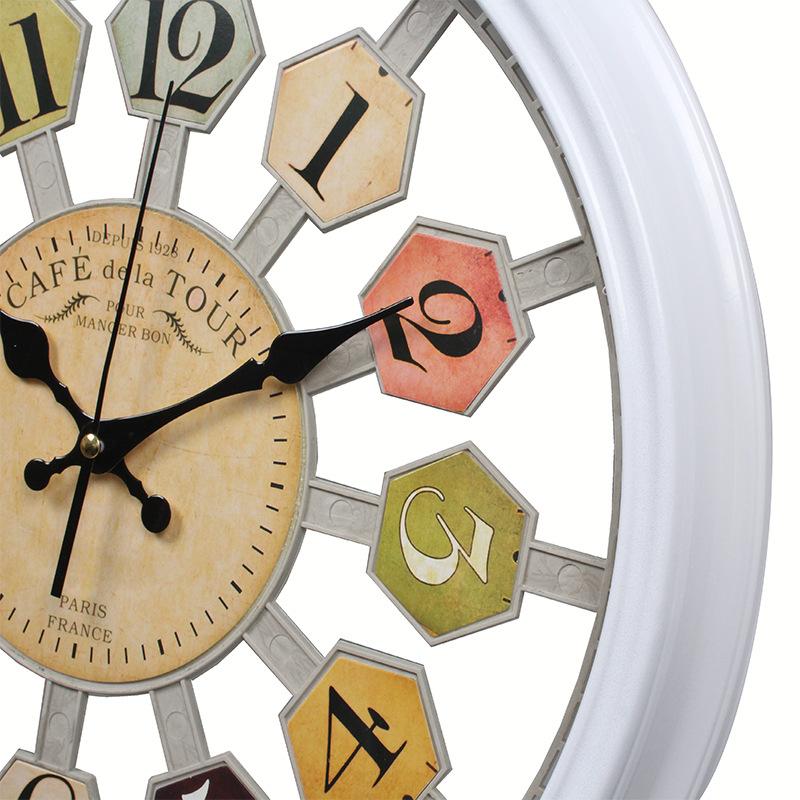 Clock Creative Pendulum Clock Retro Iron Wall Clock Fashion Clock Living Room Decoration Clock Quartz Clock