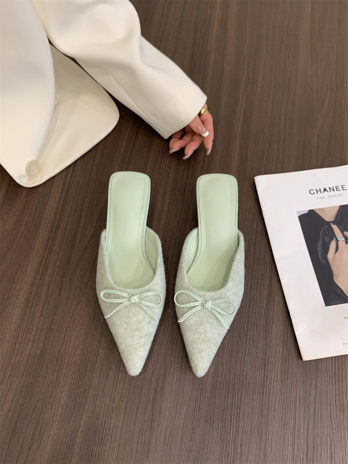 

Французский темперамент замшевые туфли-мешки на голову полутапочки сказочные туфли 2025 новые весенне-летние туфли с острым носком полуподнос одинарные туфли 40 зелёный