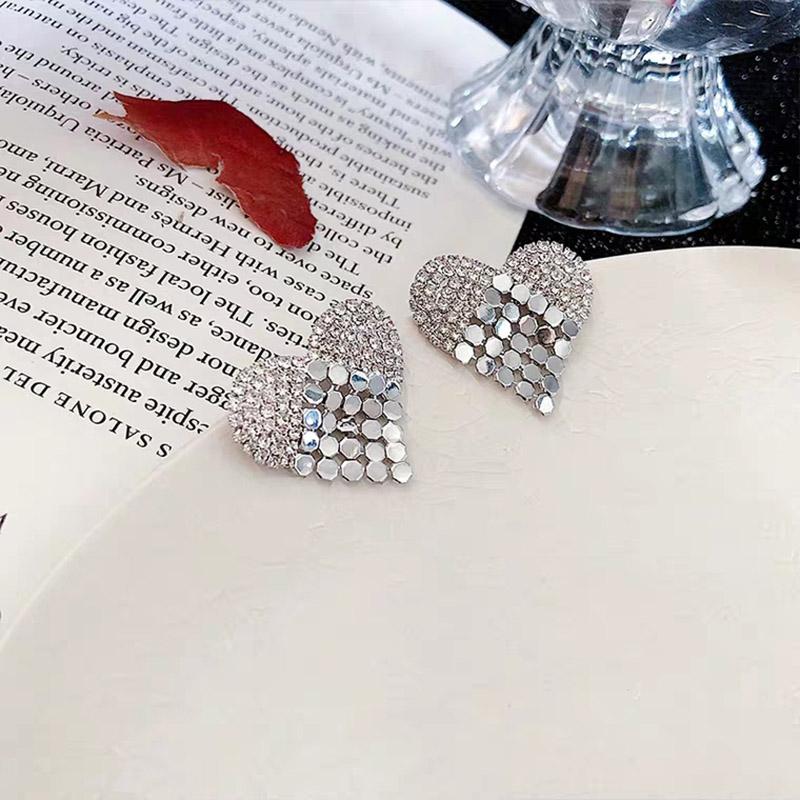 

Engood 60Pcs Shining Love Rhinestones Heart Button Sewing Trim & Embellishments Craft Buckle for DIY Earring Necklace Pendants срібний