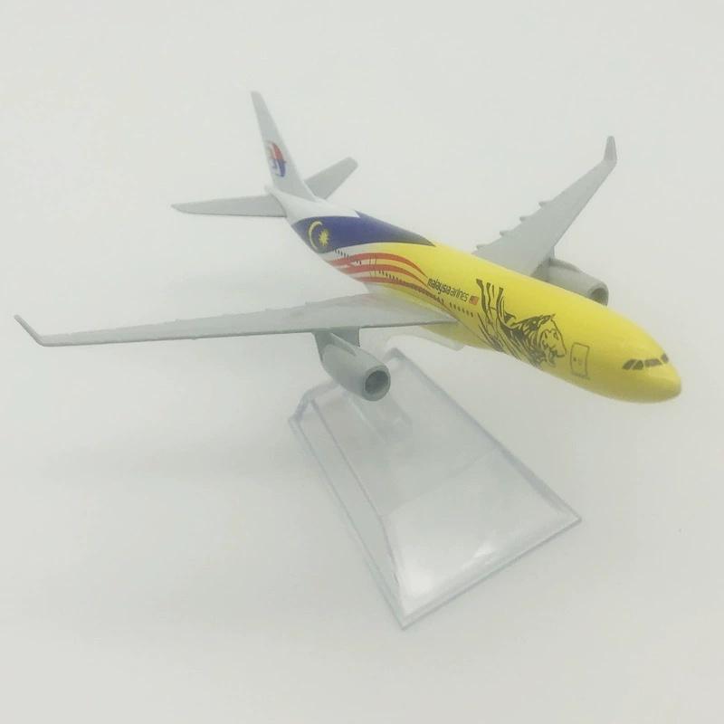 Modelvliegtuig A330 Schaal 1/400 Malaysia Airways Tigerair Vliegtuigmodel met Standaard Display Vliegtuig Speelgoed 16CM Legering Luchtvaart Enthousiast