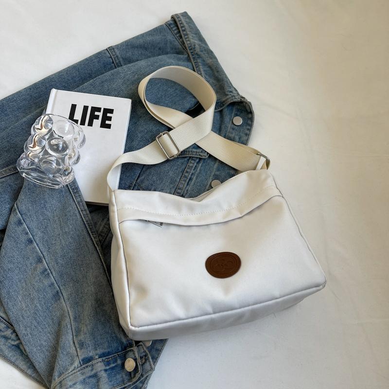 Женская сумка через плечо Легкая сумка-мессенджер Сумка через плечо большой вместимости — фото 10