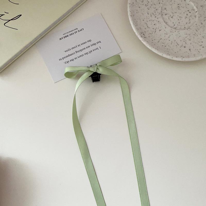 

Цветная заколка-краб с бантом из ленты для полупучка в стиле мори