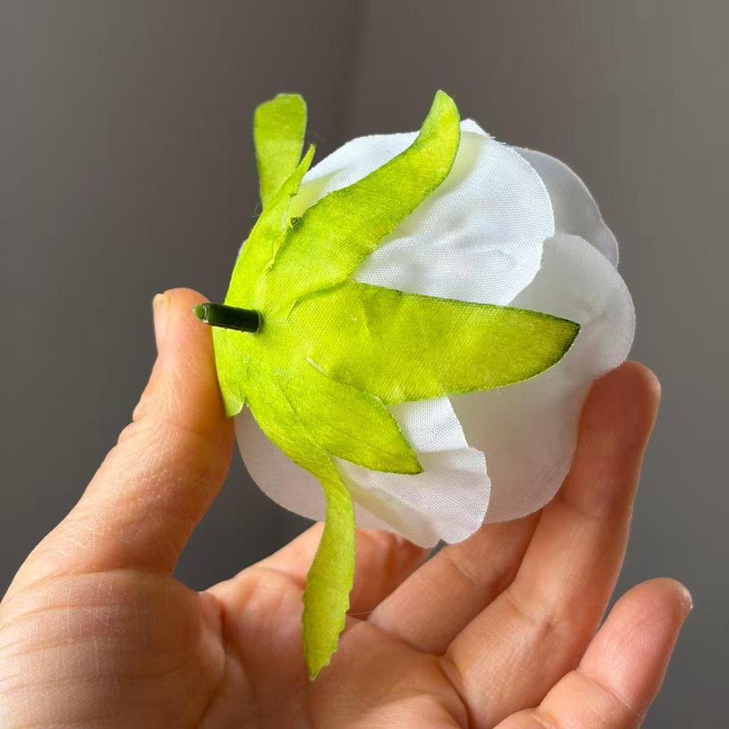 Hochwertige einzelne künstliche Rose für die Innendekoration und DIY-Geschenke.