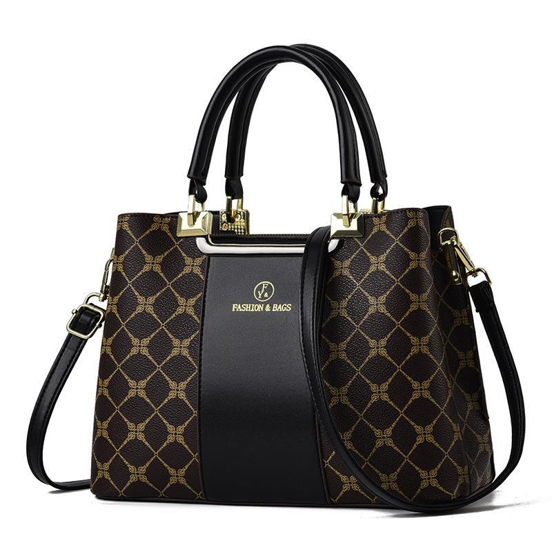 

Женская сумка атмосферная ретро сумка для мамы среднего возраста простая контрастного цвета большая вместительная сумка через плечо 29*13*21*15 чёрный