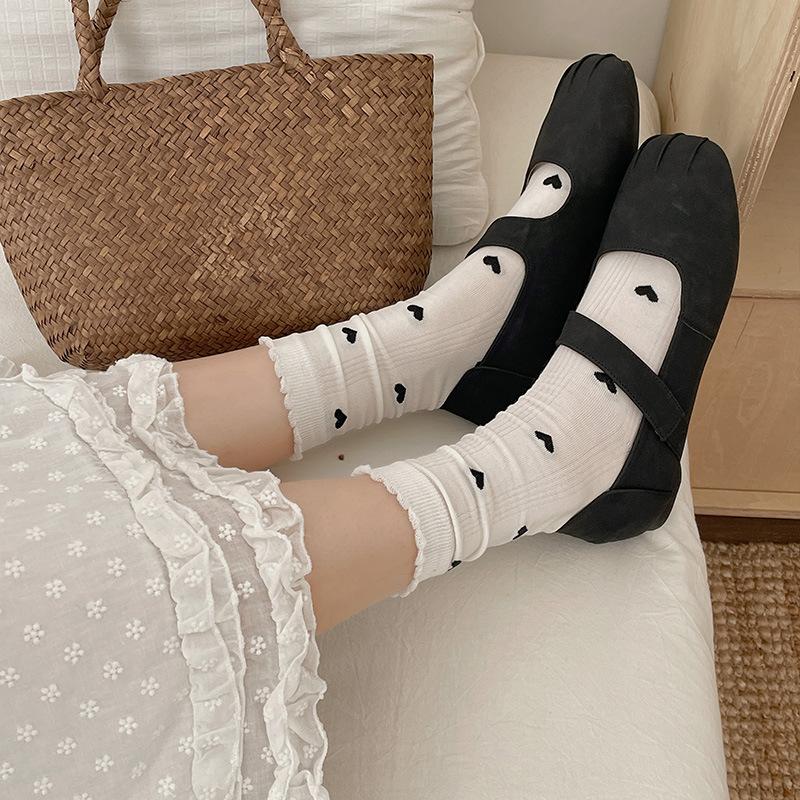 Ladies Spring and Summer Thin Love Wooden Ear Side Lovely Boneless In The Tube Pile Pile Cotton Socks