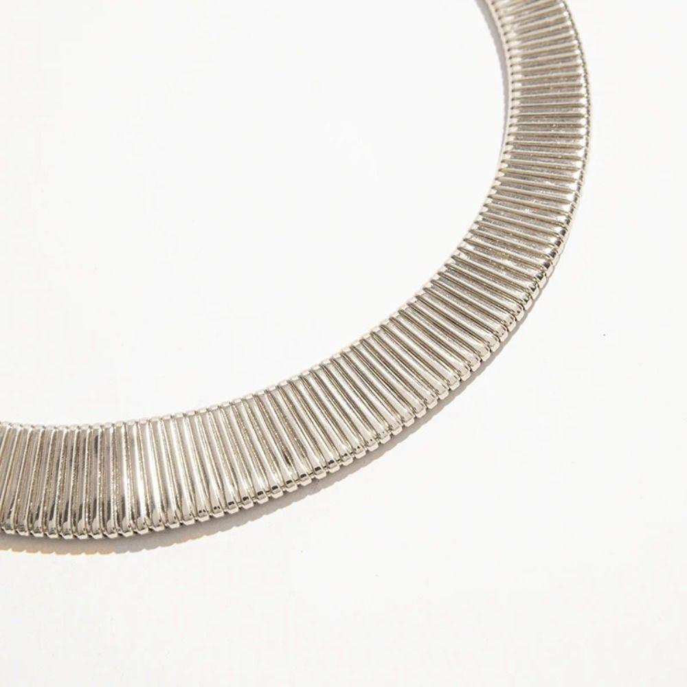 Metallkette Schlangenknochenkette Halskette Gold Übertriebene Schlüsselbein Kette Damen