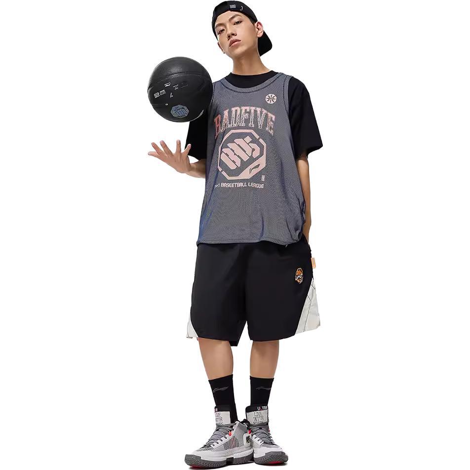 Li Ning Badfive Seven Cities Collaboration Pure Color Mid Waist Straight Loose Casual Shorts Men shorts Black AKST833-1