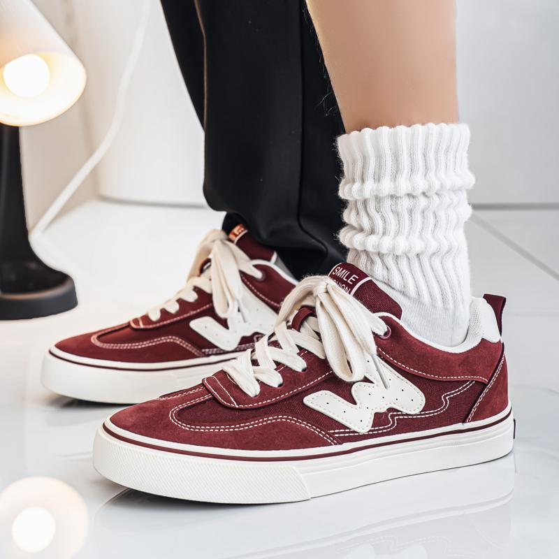 Student Canvas Sneakers Men Low-top Designer Vulcanized Shoes Fashion Flat Sport Shoes Men Espadrilles Skateboard Casual Sneaker