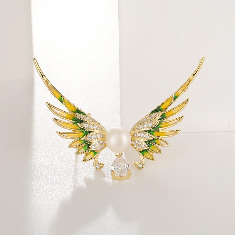 Bo Xin Yun Elegant Freshwater Pearl Wing Brooch with Enamel and Zircon Detailing
