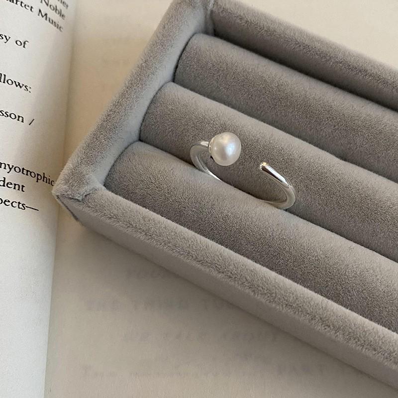 Women's Starfish Open Index Finger Ring: Light Luxury, Non-Fading, Versatile, High-End Summer Style