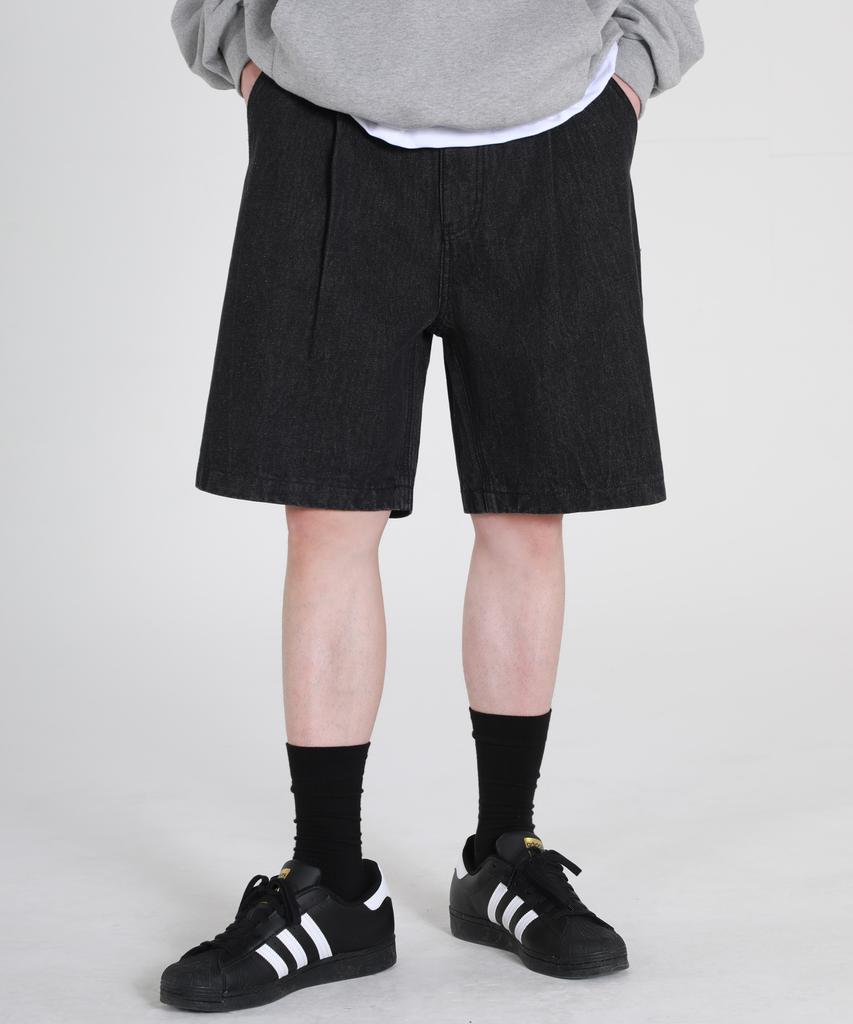 ESN Washed Single-Pleat Semi-Wide Denim Shorts Black