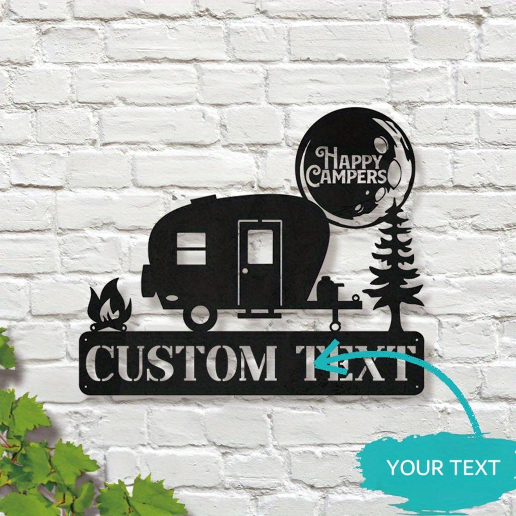 Art Mural Métallique Happy Camper VR Camping Brasero Panneau, Décoration Extérieure en Fer Texte Personnalisé