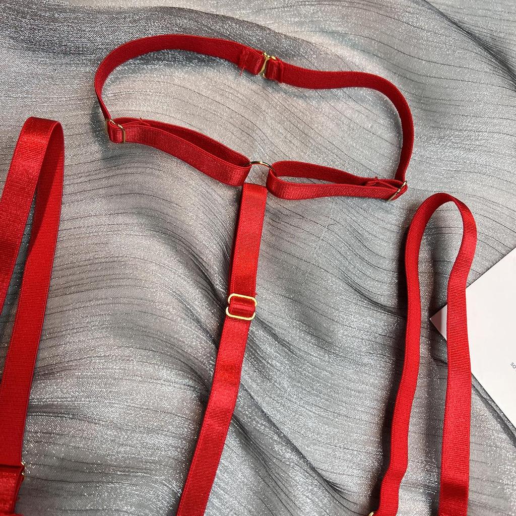 Hot-Selling Lingerie: Sexy Lace Trim Halter Three-Piece Set