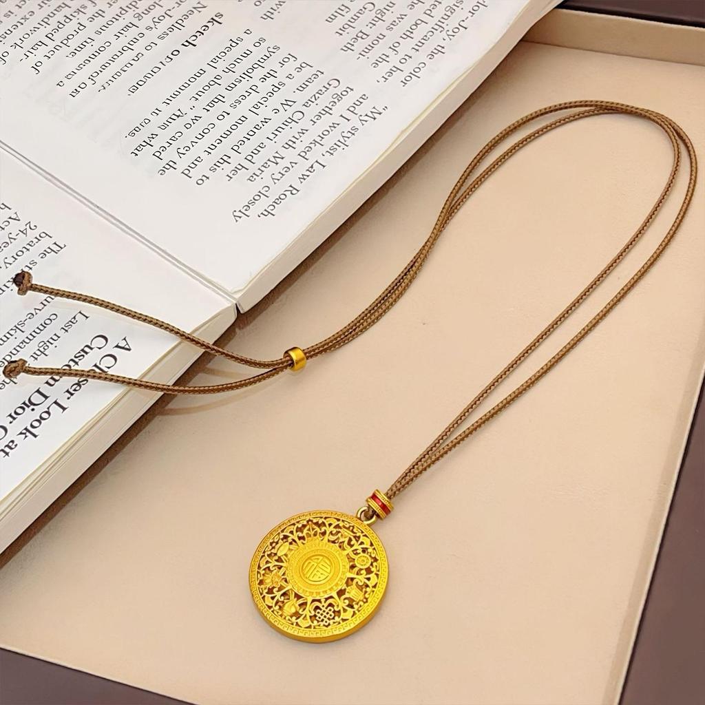 Retro Gold Flower Silk Fu Character Compass Pendant Necklace