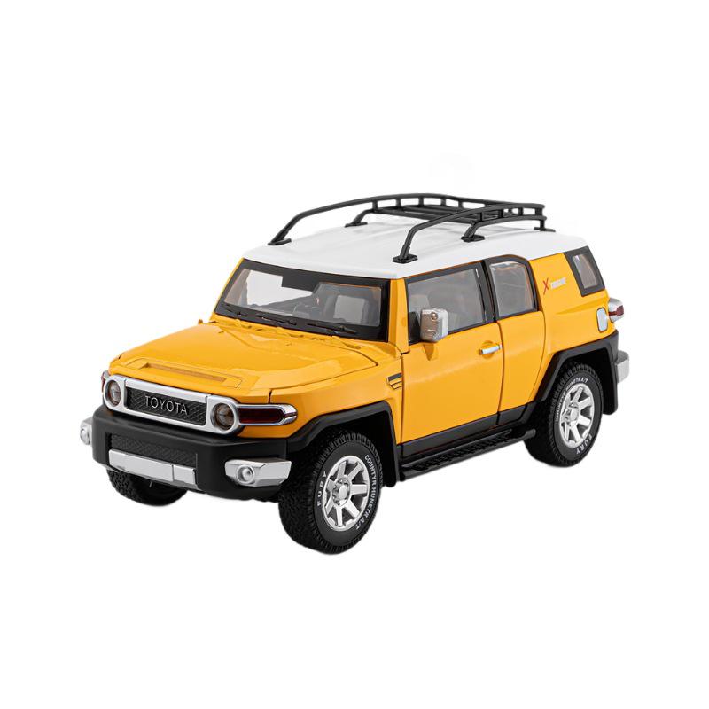 Toyota FJ Cruiser 1:24 Alloy Model Toy Car with Sound & Light Features