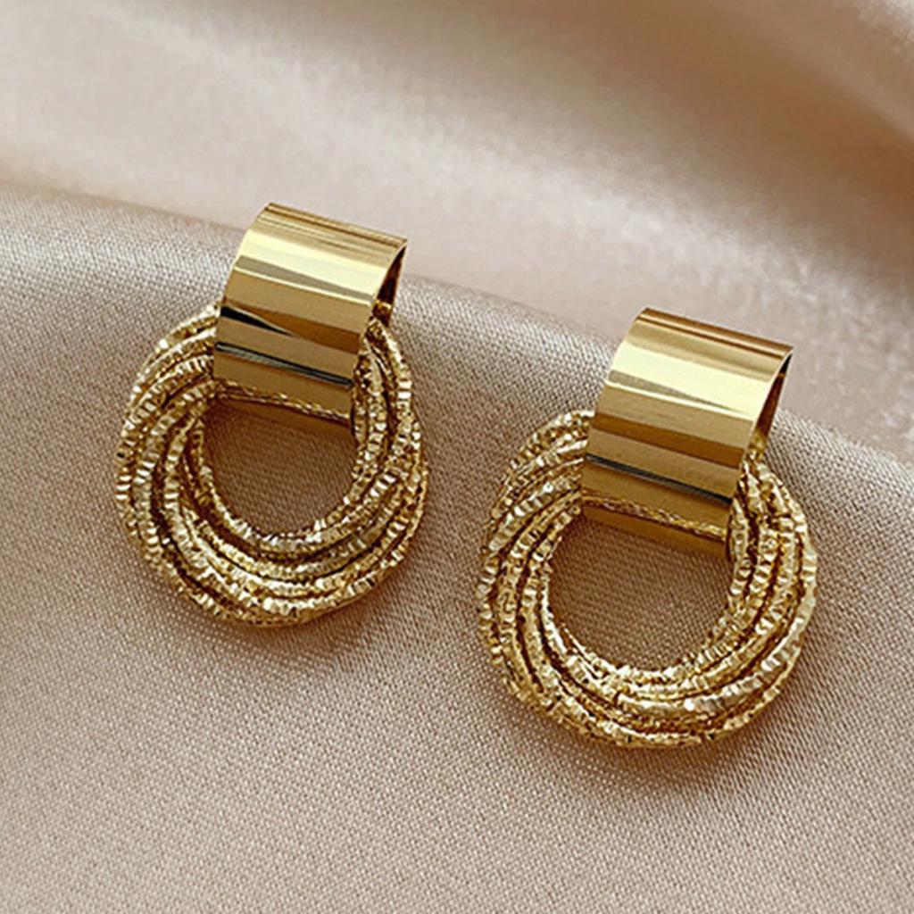 Minimalist Personality Fashion Temperament Elegant Earrings Women'S High-End Ring Stud Earrings Light Luxury Earrings