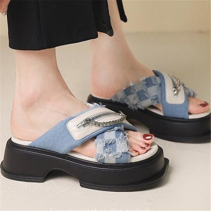 Fashion Thick Soled Slippers for Women Summer Chain Denim Chunky Heel Fashion Cross Slides Open Toe Outdoor Beach Woman Walking Slides