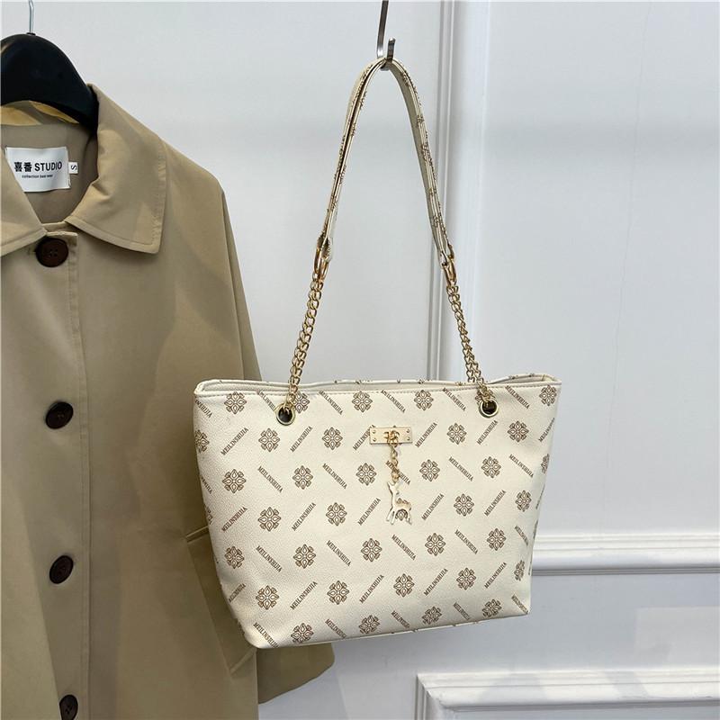 

2025 new large-capacity bag women s tide Korean version fashion foreign style shoulder bag simple temperament underarm bag handbag білий