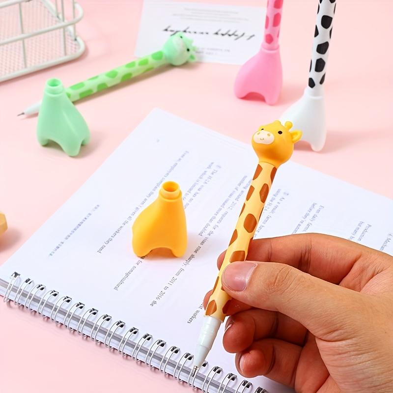 Cute Giraffe Neutral Pen with Realistic Design, Black Pen Core for Smooth and Exquisite Writing, Suitable for Back To School Learning and Stationery