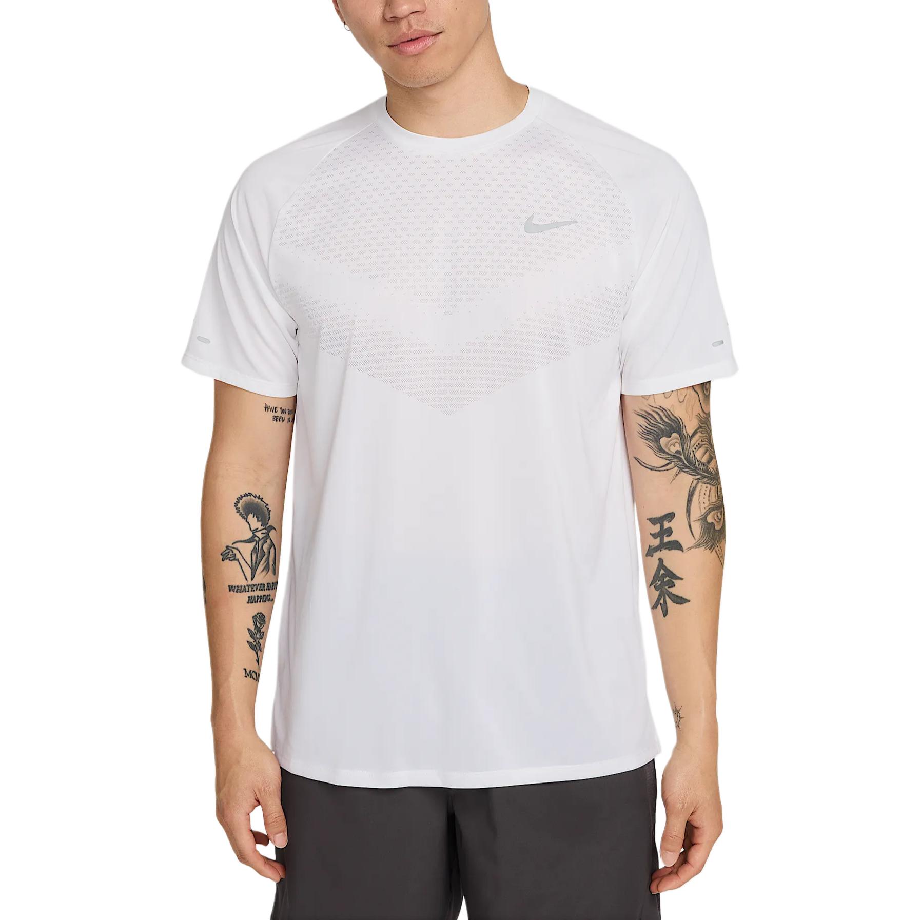 

Nike Dri-FIT ADV Crew Neck Breathable Sports Short Sleeve T-Shirt Men Tops White HV5204100 M
